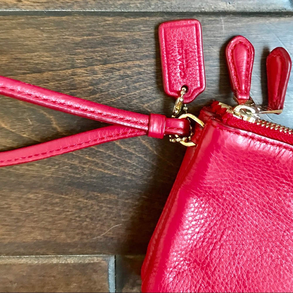 [Coach] Double Zip Wristlet Wallet❤️ - Picture 2 of 7